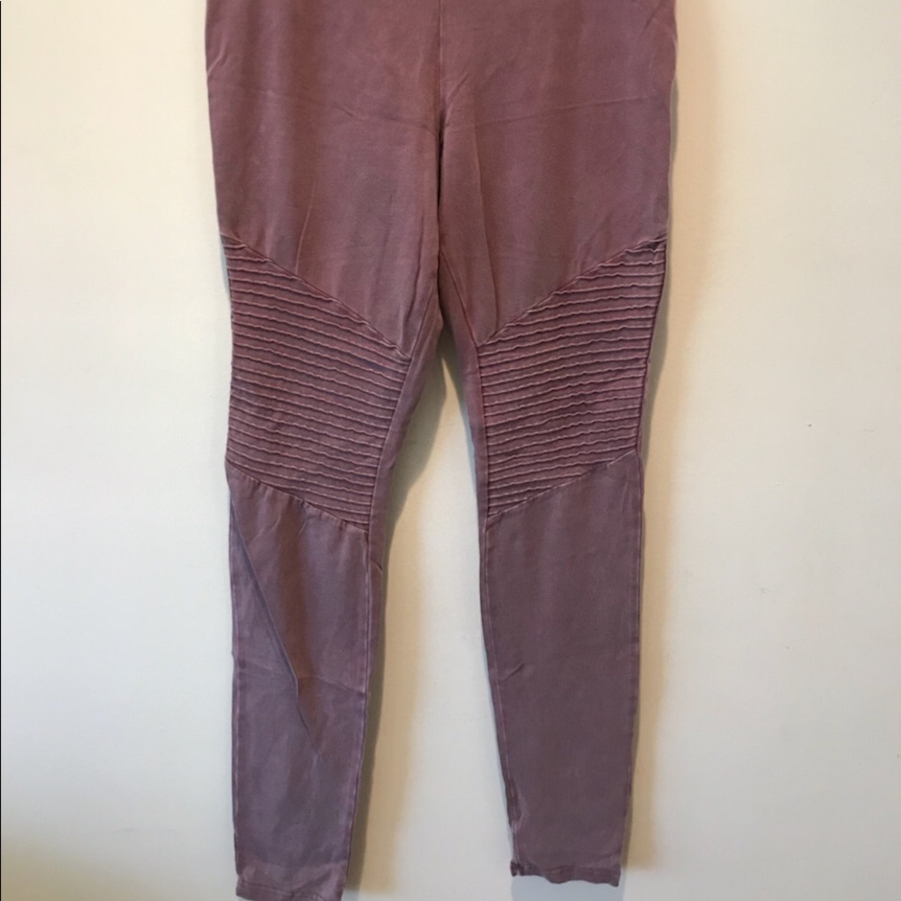 LEGGINGS